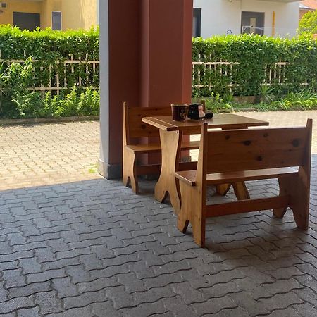 Casa Silvana Turate Zewnętrze zdjęcie